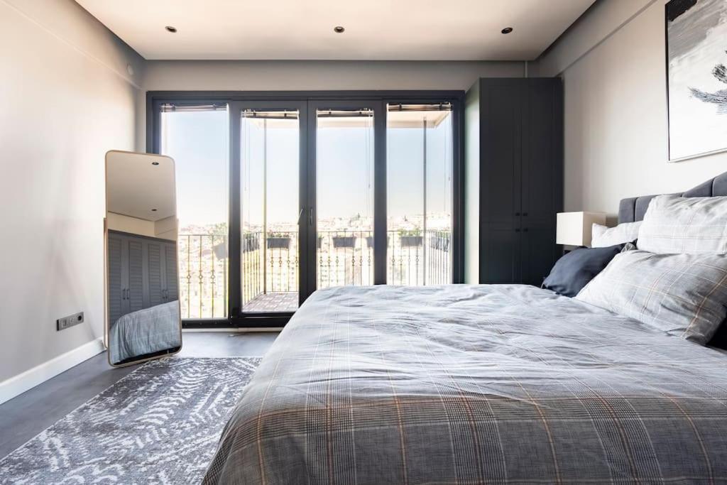 Апартаменты Svm With A Sea View In Nisantasi Стамбул